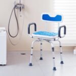 Shower Swivel Chair, 360 Degrees, 565 x 530 x 835 mm Adjustable Shower Seat with Armrests and Backrest for Indoor Shower or Bathtub, Non-Slip Rotating Bath Chair for Elderly, Disabled Injured - Imagen 4